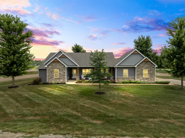 37 River Run, Downs, IL 61736