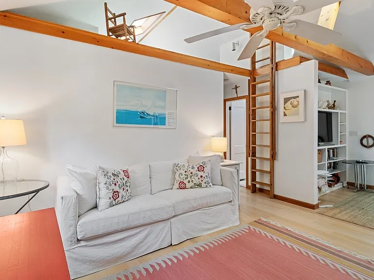 24 Jacqueline Dr — Photo 5