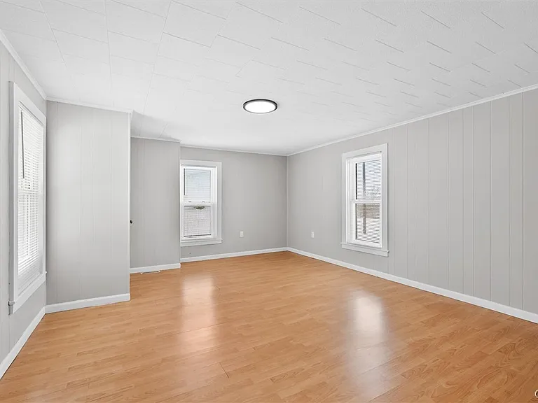 6982 Webster Rd — Photo 25