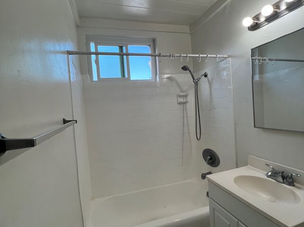 10505 Arrington Ave APT G