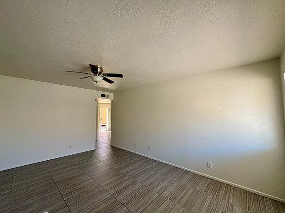 3rd image of 147 E Ingram St #4