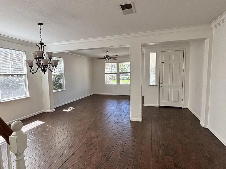 1247 Jewel Flower Dr — Photo 2