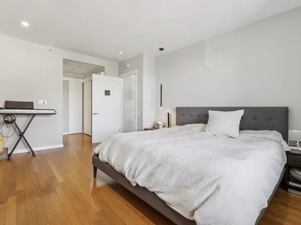 915 Hudson Park image 20 of 44