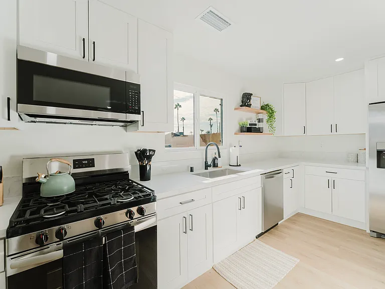 678 Ash Ave #B — Photo 12