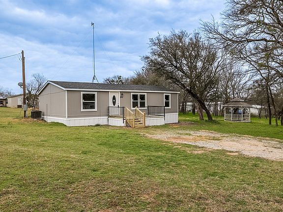 2nd image of 945 Walnut St