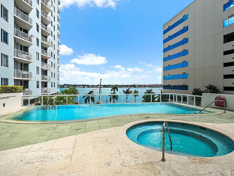1551 N Flagler Dr #Penthouse L7 — Photo 20