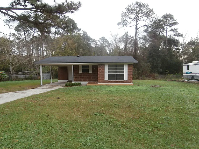 4257 Packard Dr — Photo 1