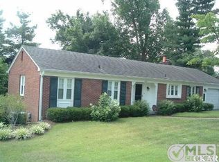 434 Meadow Ln, Danville, KY 40422
