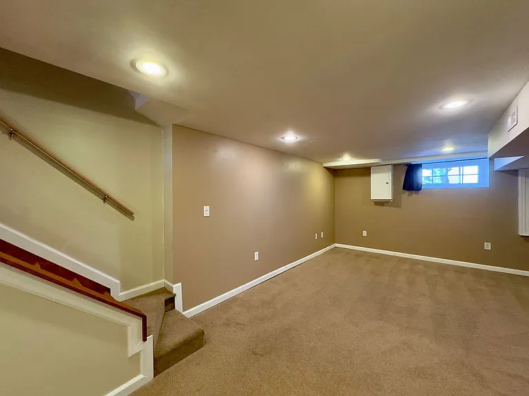 415 S Bouldin St — Photo 9