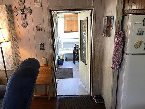 2nd image of 10550 Holloway Dr #13