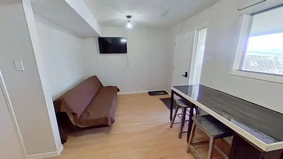 1 bed, 1.0 bath, $1,250 — Photo 3