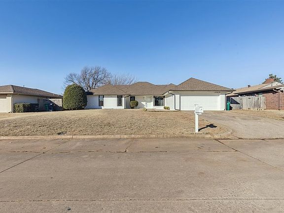 2nd image of 12513 Springwood Dr