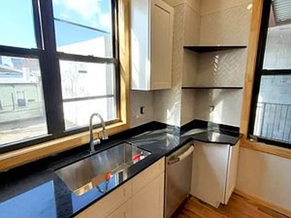 216 North 6th Street image 1 of 10