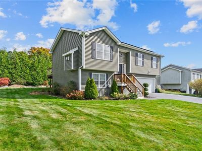 130 Danielle Dr, Woonsocket, RI, 02895