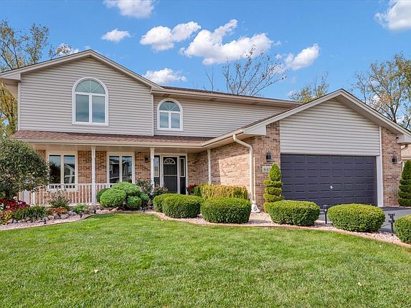 3rd image of 16430 Morgan Ln