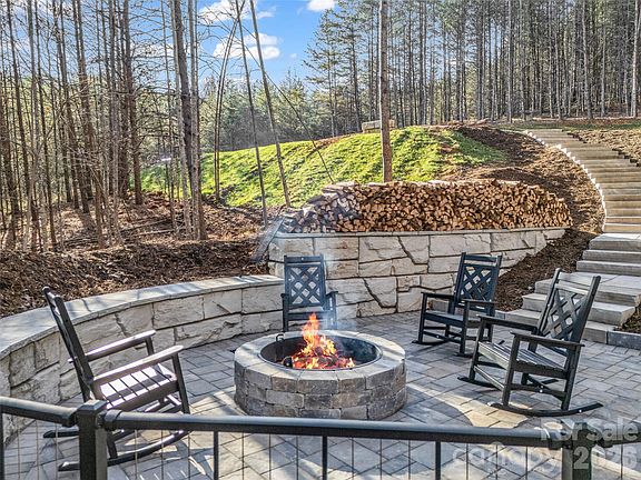 2nd image of 61 Deep Gap Farm Rd E