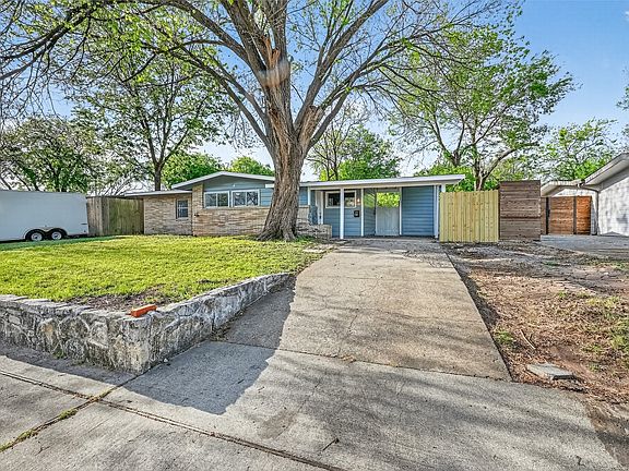 3rd image of 2116 Marilyn Ln