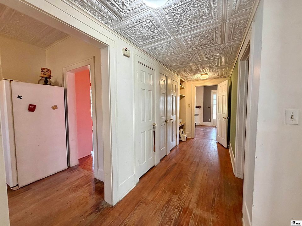 16th image of 148 2nd St