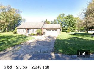 201 N Pine St, Williamstown, WV 26187