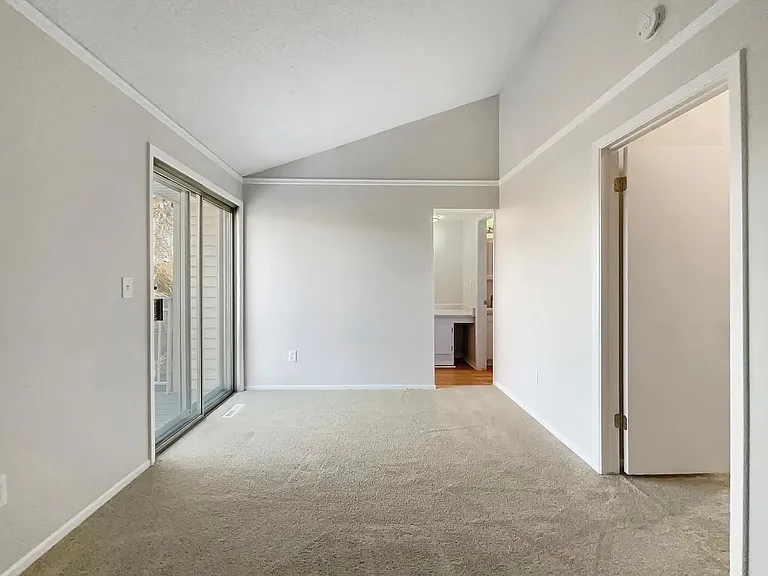 4262 E Maplewood Way — Photo 13