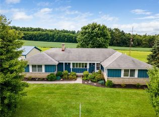 360 Golf Rd, Mercer, PA 16137