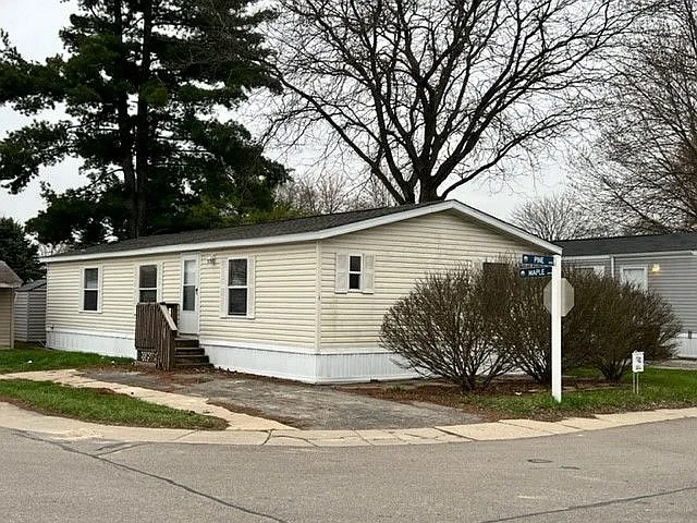 Van Buren Estates — Photo 44