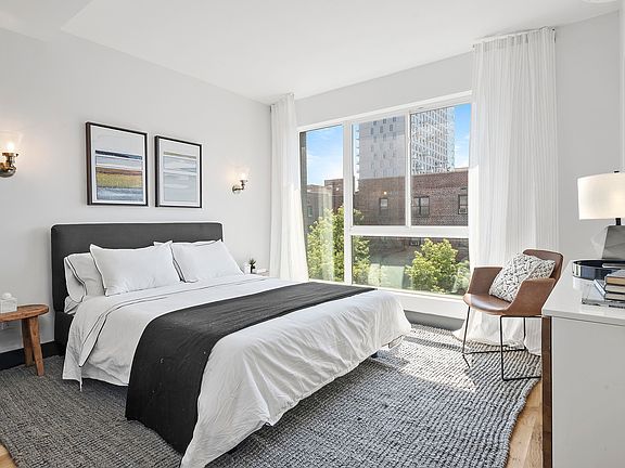 5th image of 733 Rogers Ave #501E