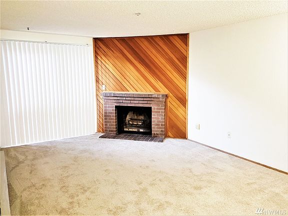 5th image of 3322 I St NE APT E203