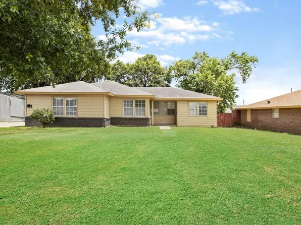 13210 Rockglen St, Houston, TX 77015