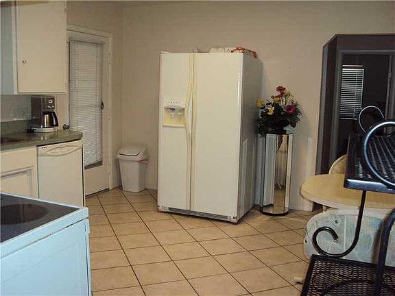 4th image of 2075 34th Ave