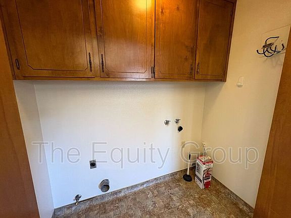 5th image of 811 W Arlen Ct