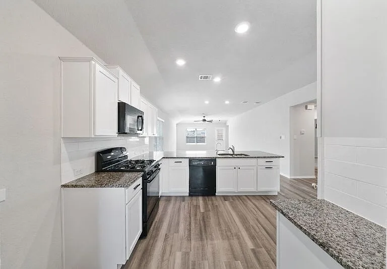 8511 Lamus Wheel — Photo 11
