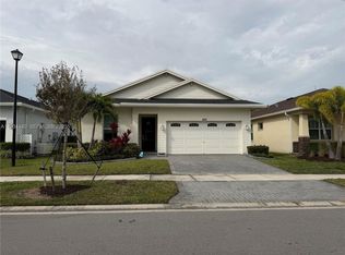 400 SE Mulberry Way #400, Pt Saint Lucie, FL 34984