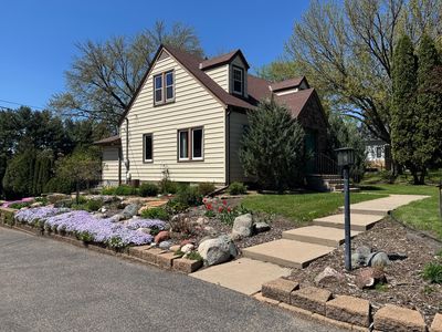 1635 Dodd Rd, Mendota Heights, MN, 55118