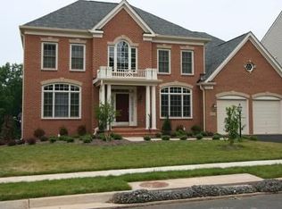 8070 Tysons Oaks Ct, Gainesville, VA 20155