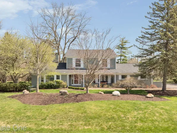 5443 Forest Way, Bloomfield Hills, MI 48302