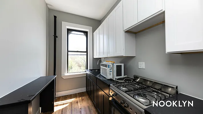 Rented by Nooklyn NYC LLC | media 17
