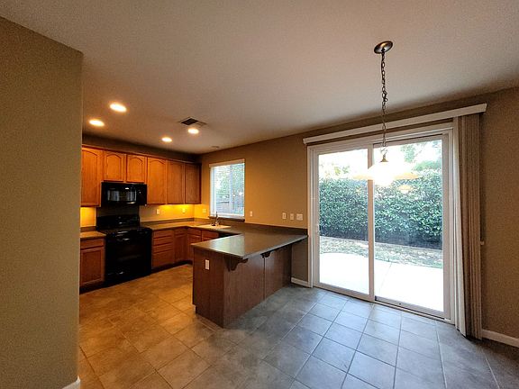 4th image of 1304 Manza Cir