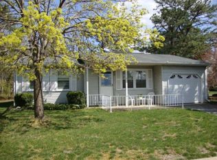 22 Eaton La, Whiting, NJ
