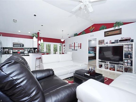 4th image of 770 Desoto Blvd S