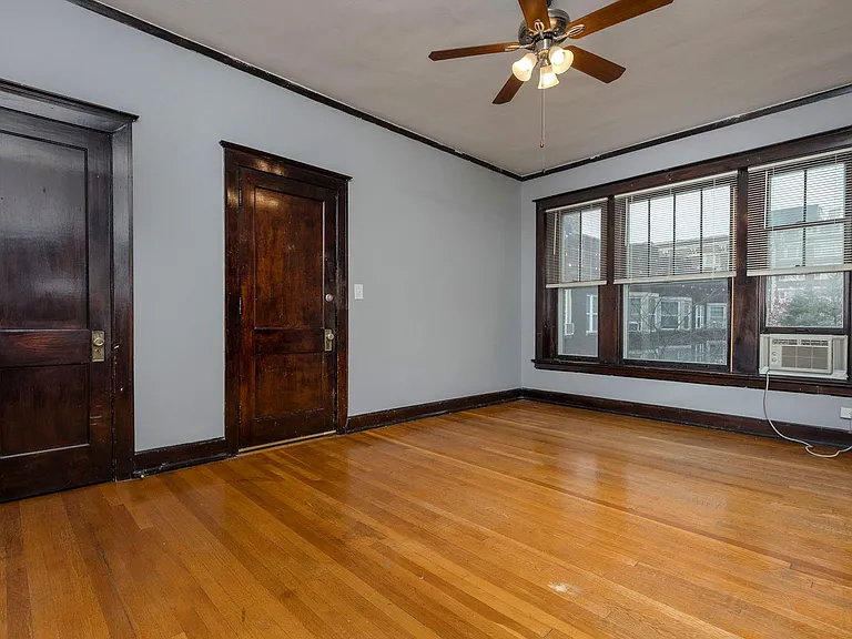 Cavalier Apartments — Photo 38