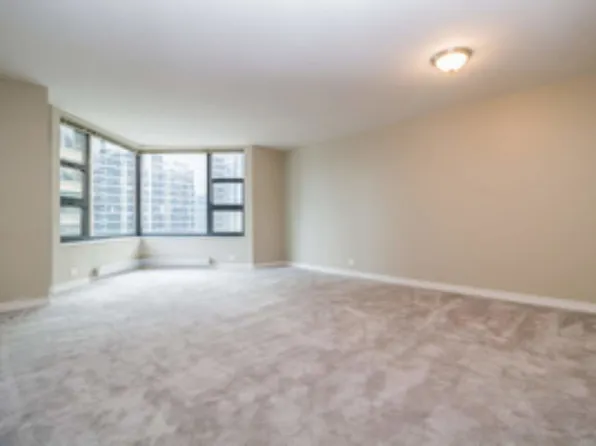 401 E Ontario St APT 4005, Chicago, IL 60611