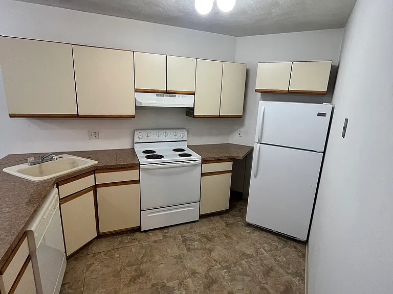 83 Atlantic Ave #8 — Photo 5