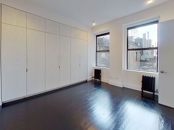 4th image of 31 Union Sq W APT 6F