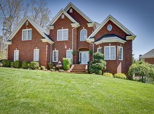 1237 Sussex Dr, Kingsport, TN 37660