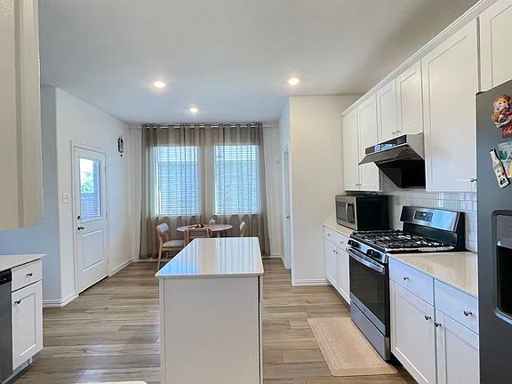 4th image of 8413 Butterfly Ln