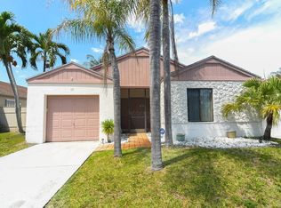 13 Beckley Pl, Boynton Beach, FL 33426