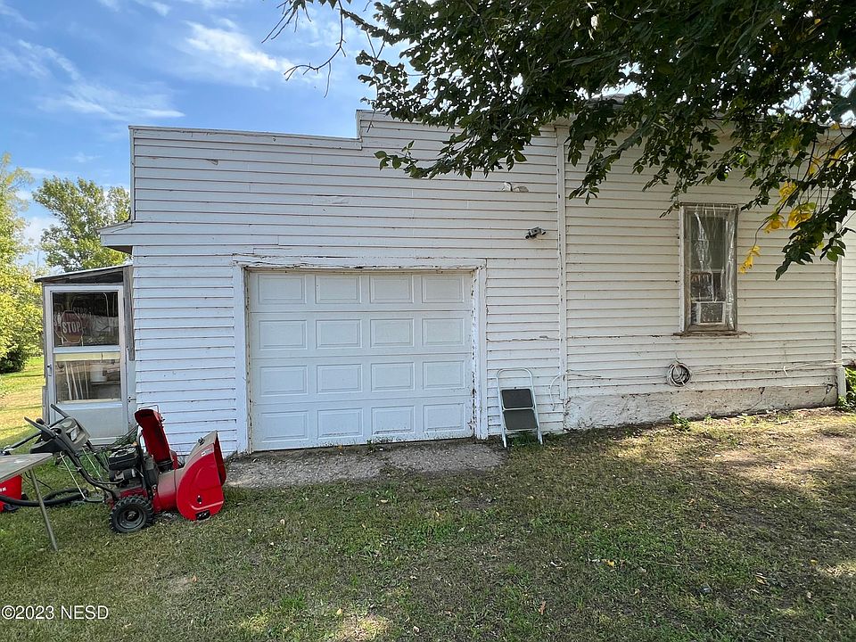 250 W 2nd Ave, Waubay, SD 57273 Zillow