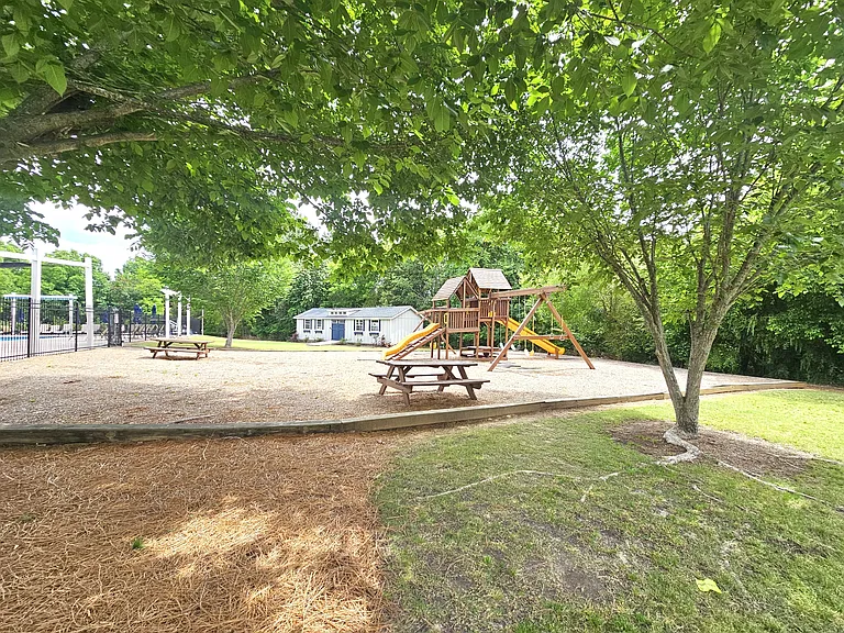 309 Burgamy Way — Photo 20