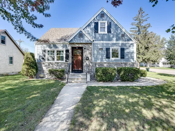 425 Broadway St E, Osseo, MN 55369